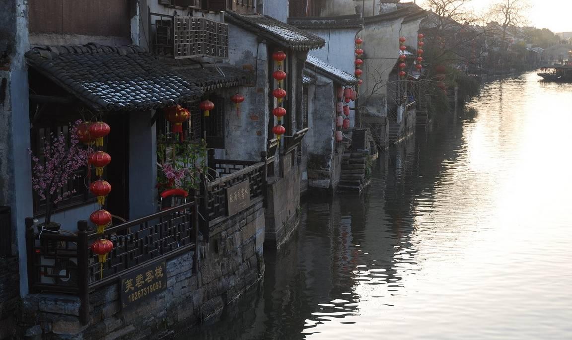 岩浆地牢